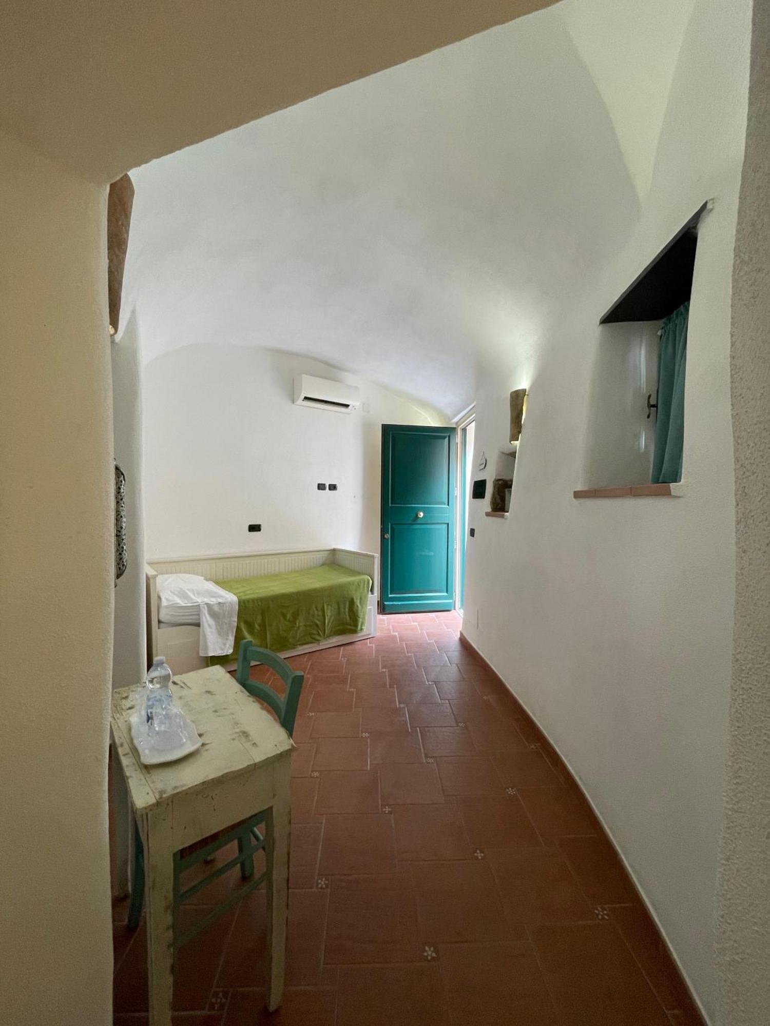 Ca' Du Batan Spotorno Quarto foto