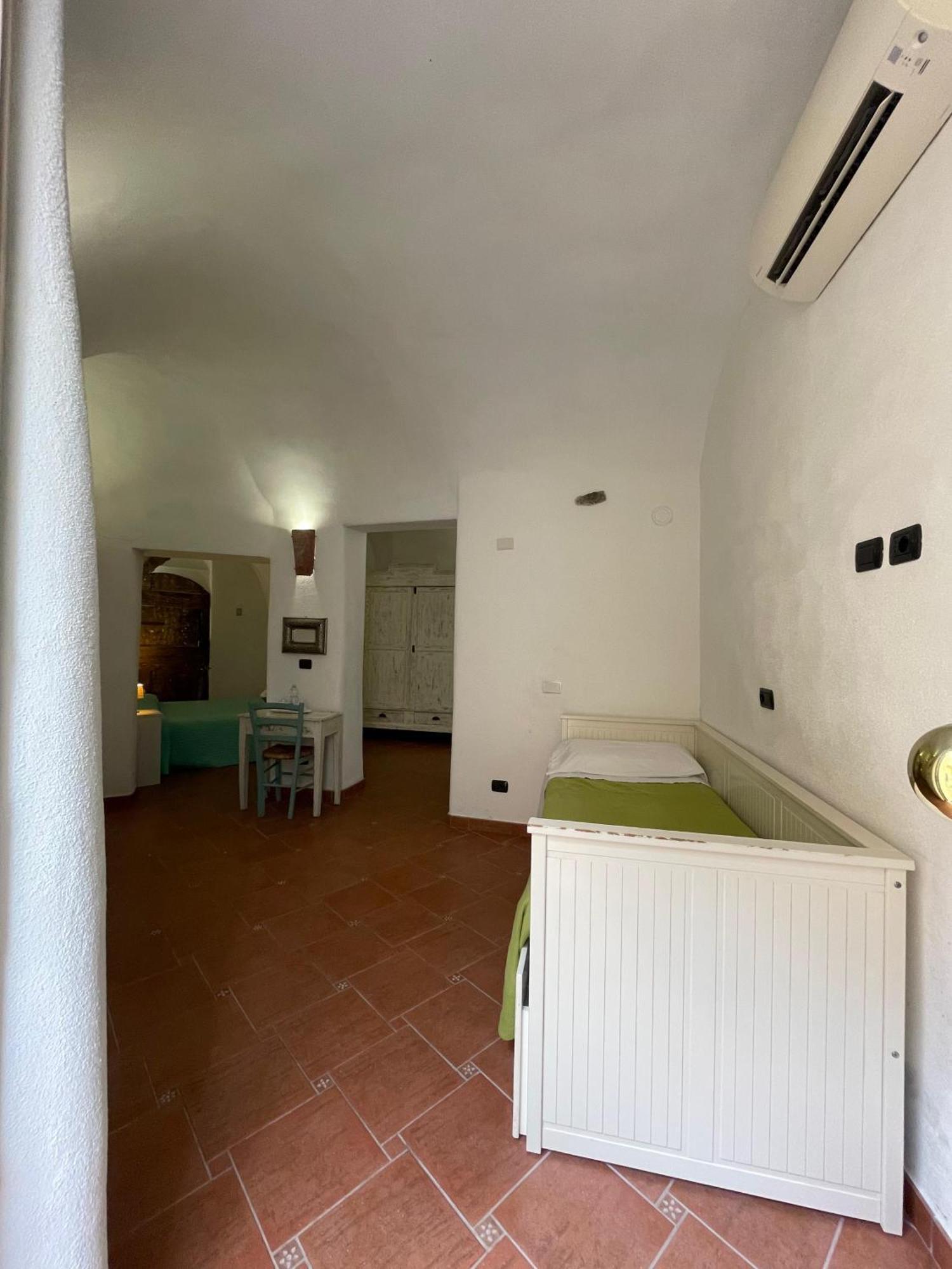 Ca' Du Batan Spotorno Quarto foto